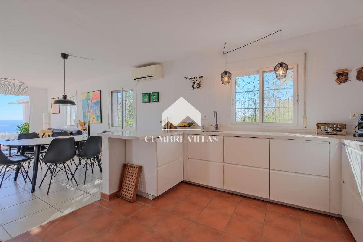 Villa for Sale in Almuñécar