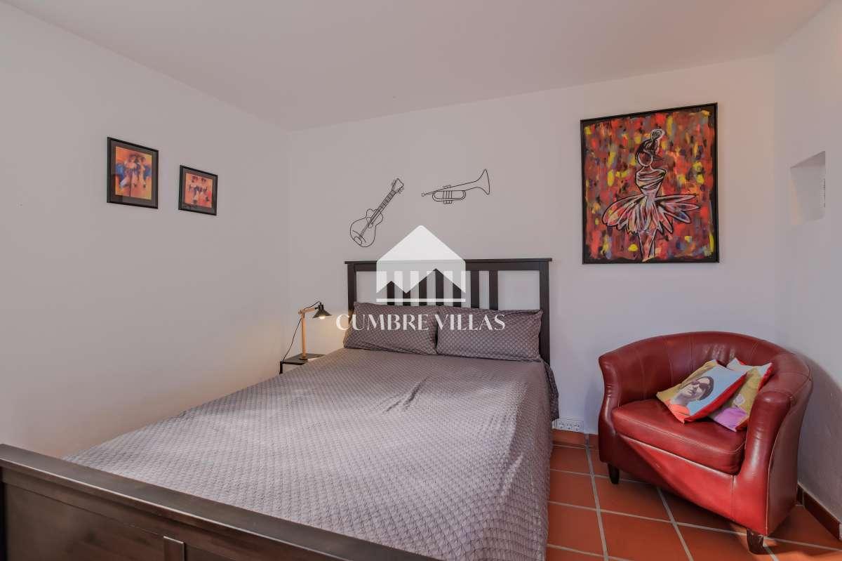 Villa for Sale in Almuñécar