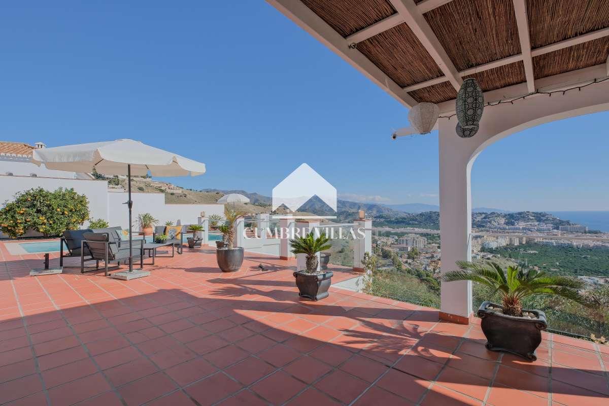 Villa for Sale in Almuñécar