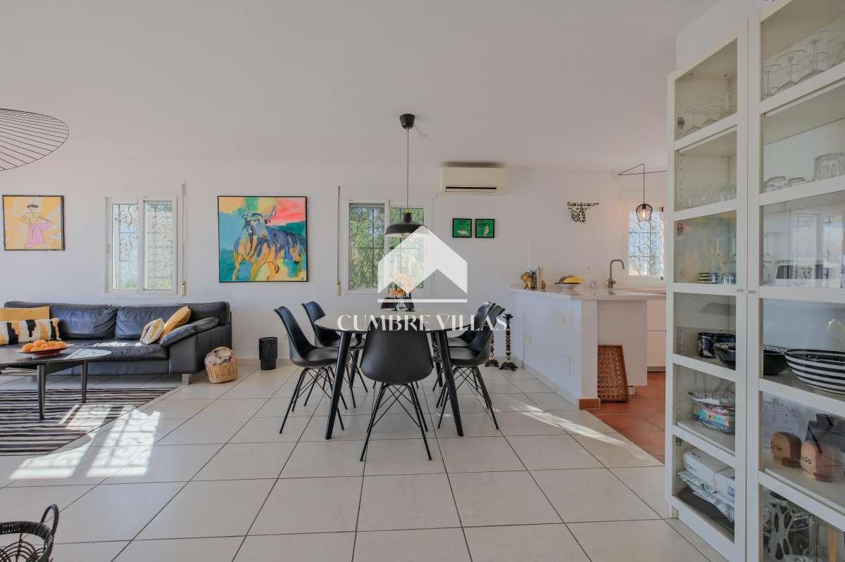 Villa for Sale in Almuñécar