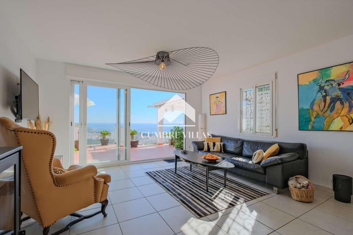 Villa for Sale in Almuñécar