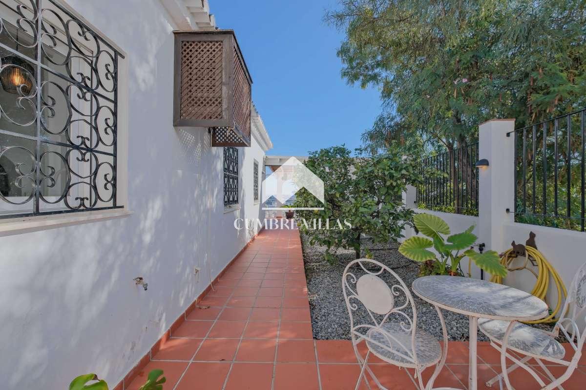 Villa for Sale in Almuñécar