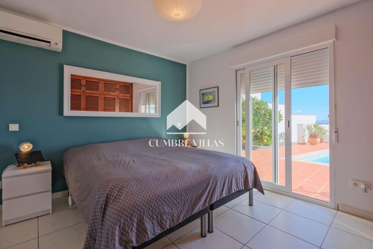 Villa for Sale in Almuñécar