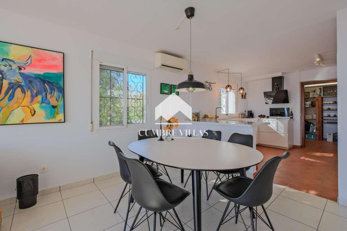 Villa for Sale in Almuñécar
