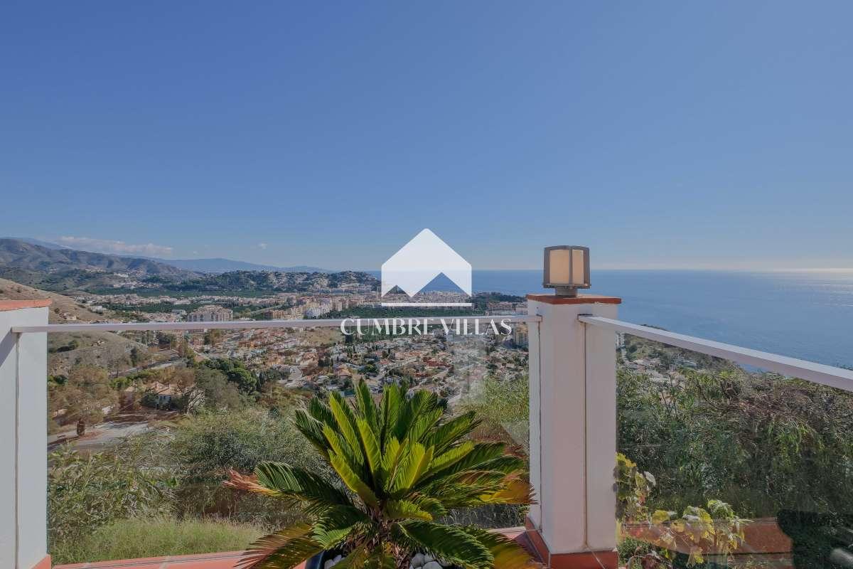 Villa for Sale in Almuñécar