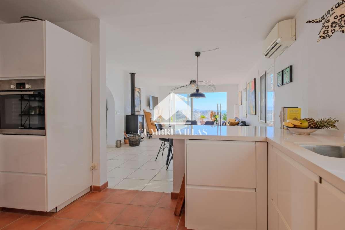 Villa for Sale in Almuñécar