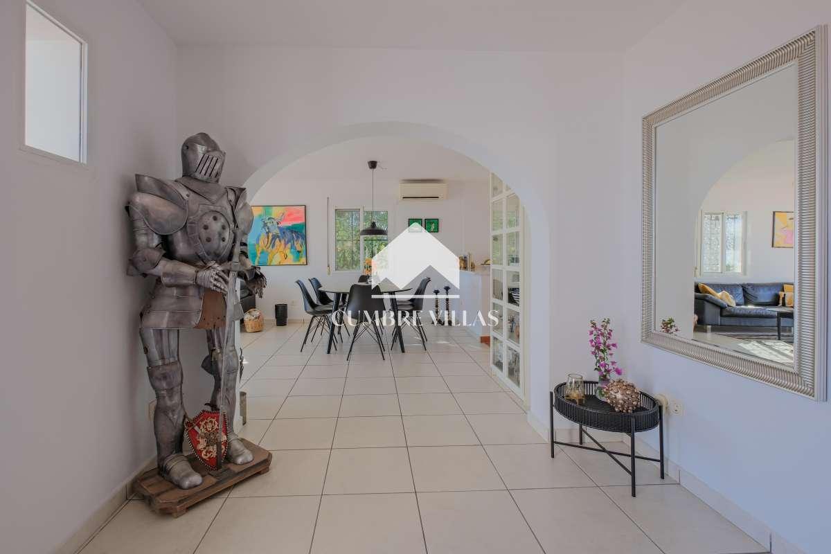 Villa for Sale in Almuñécar