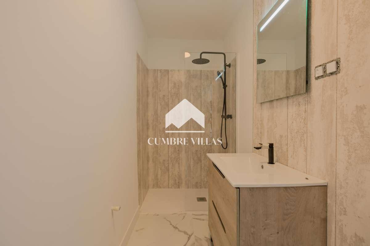 Apartment for Sale in Salobreña