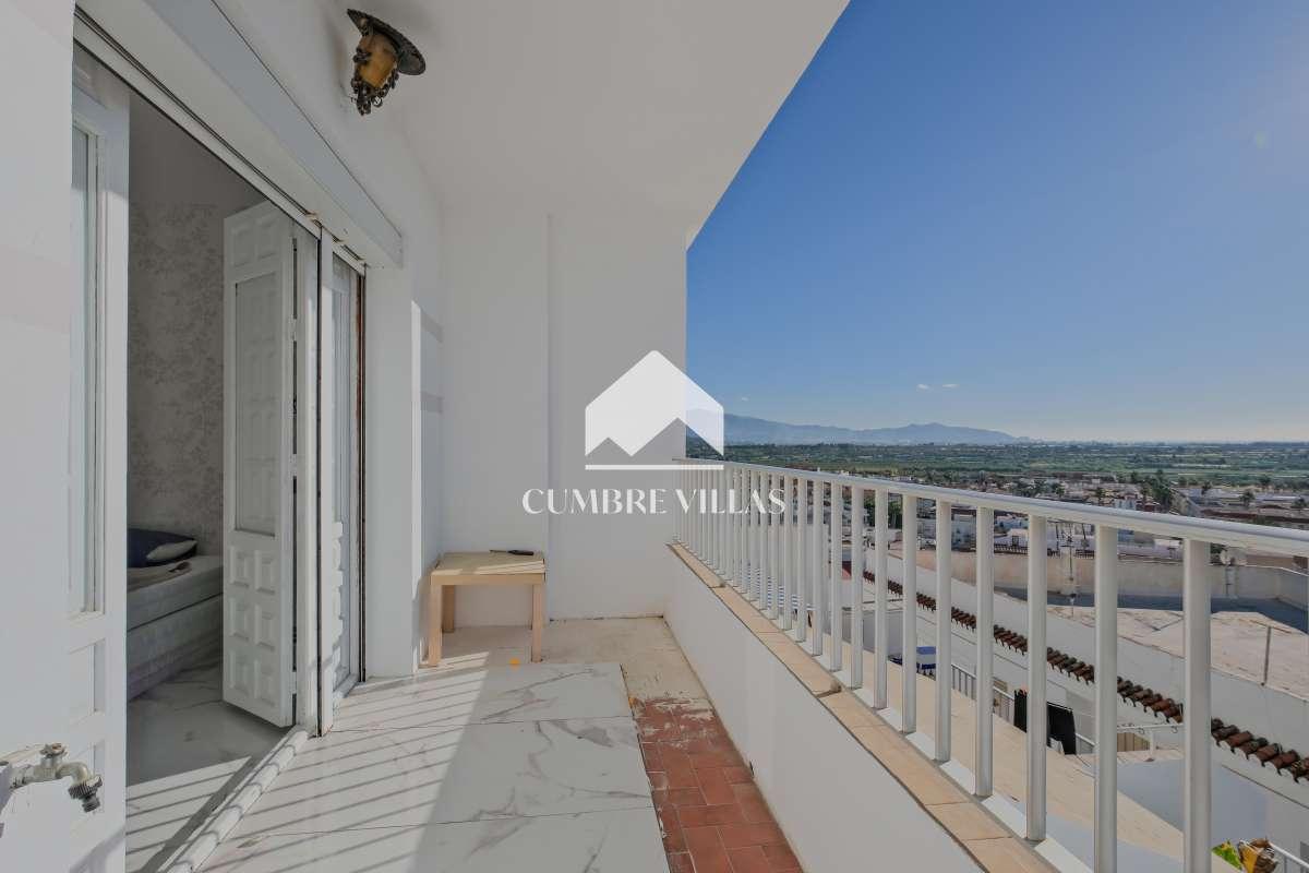Apartment for Sale in Salobreña
