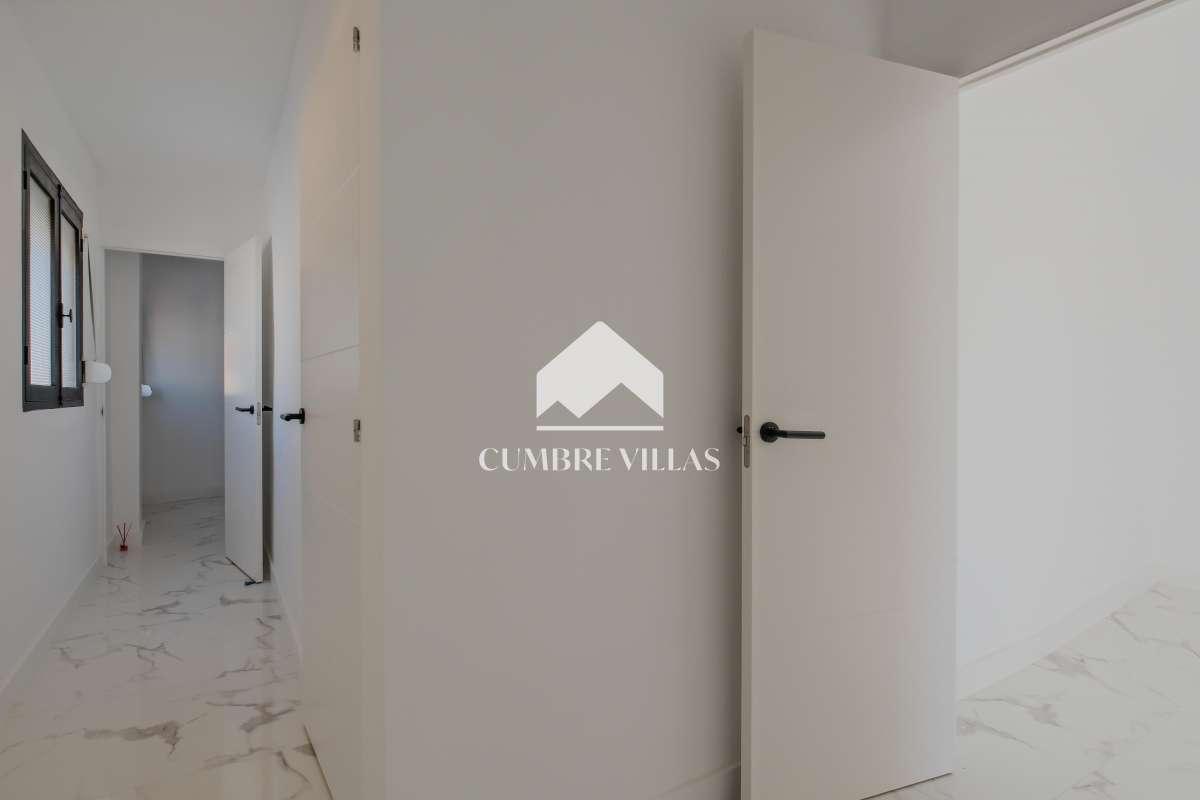 Apartment for Sale in Salobreña