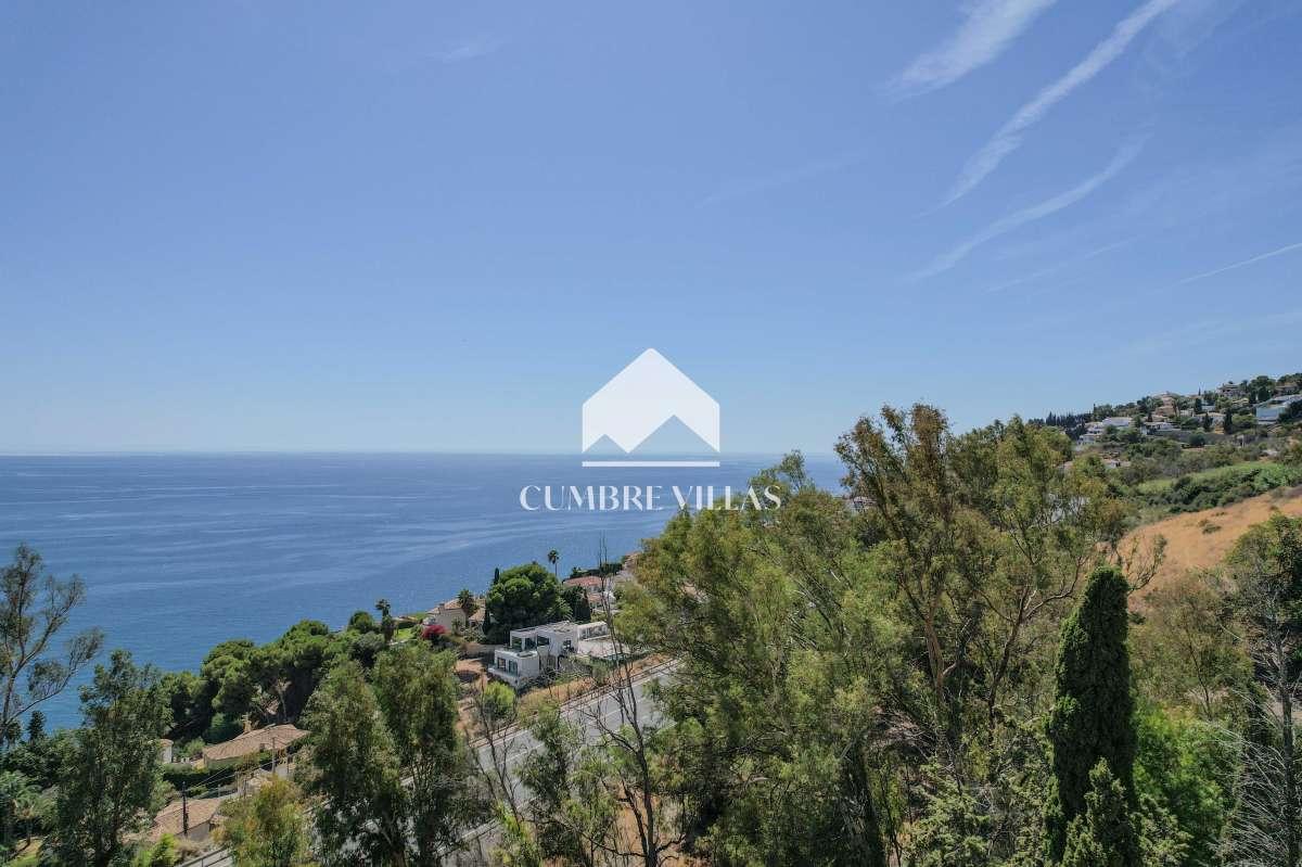 Villa for Sale in Salobreña
