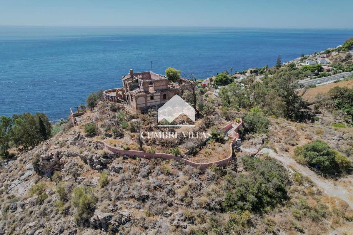 Villa for Sale in Salobreña
