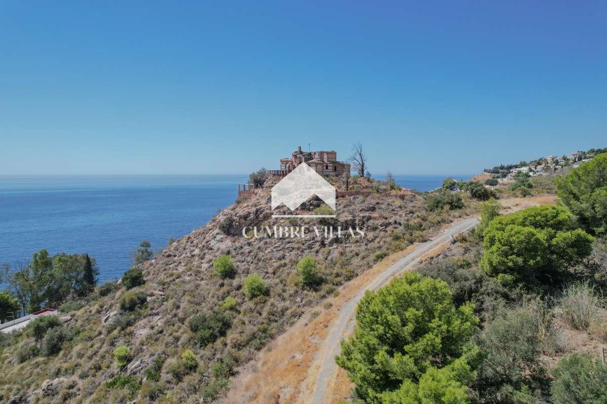 Villa for Sale in Salobreña
