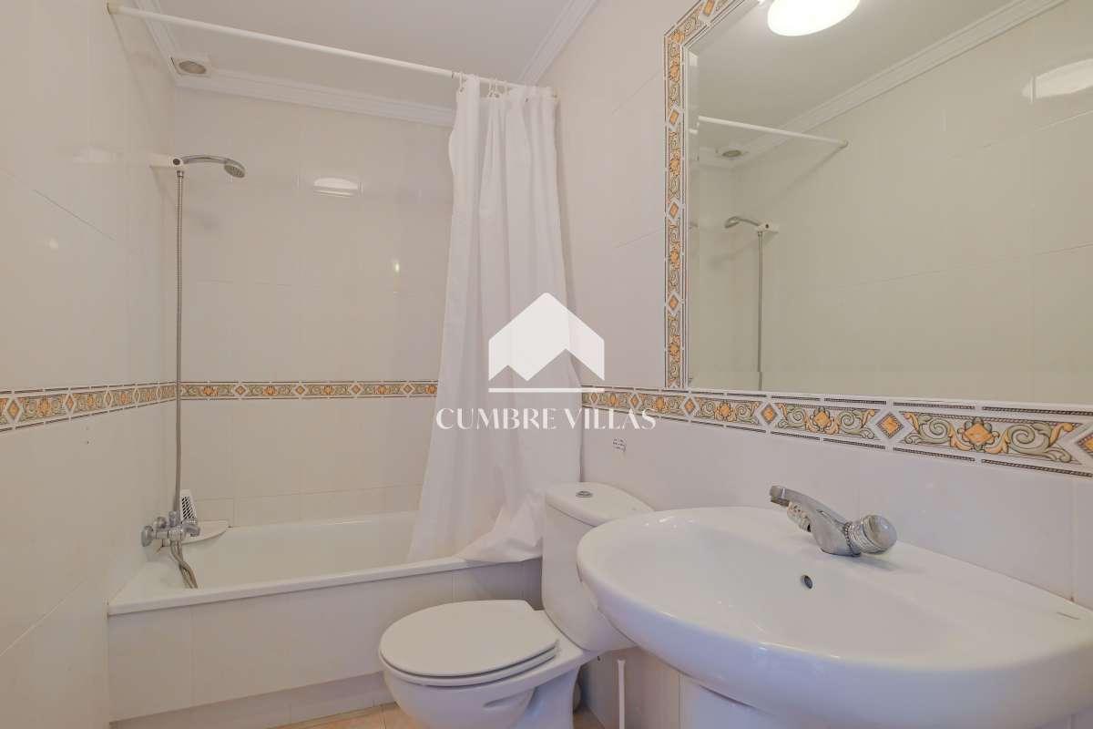 Villa for Sale in Salobreña