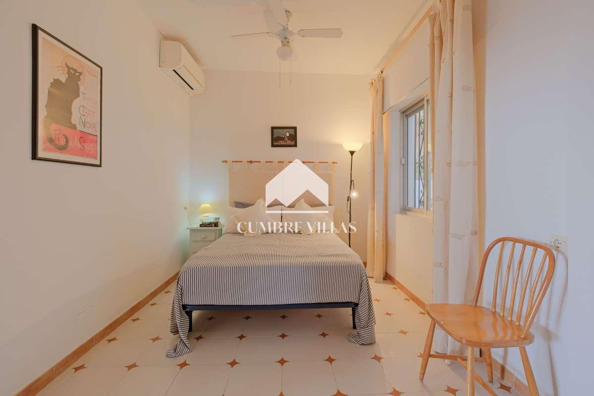 Villa for Sale in Salobreña