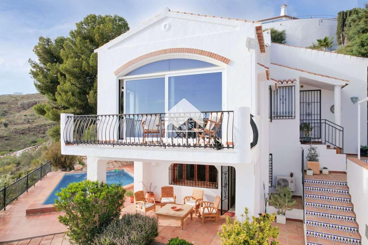 Villa for Sale in Salobreña