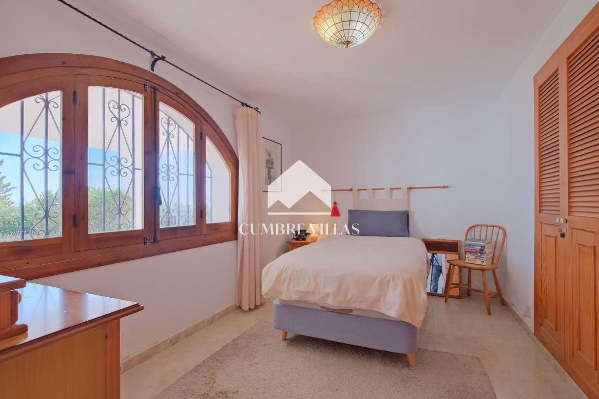 Villa for Sale in Salobreña