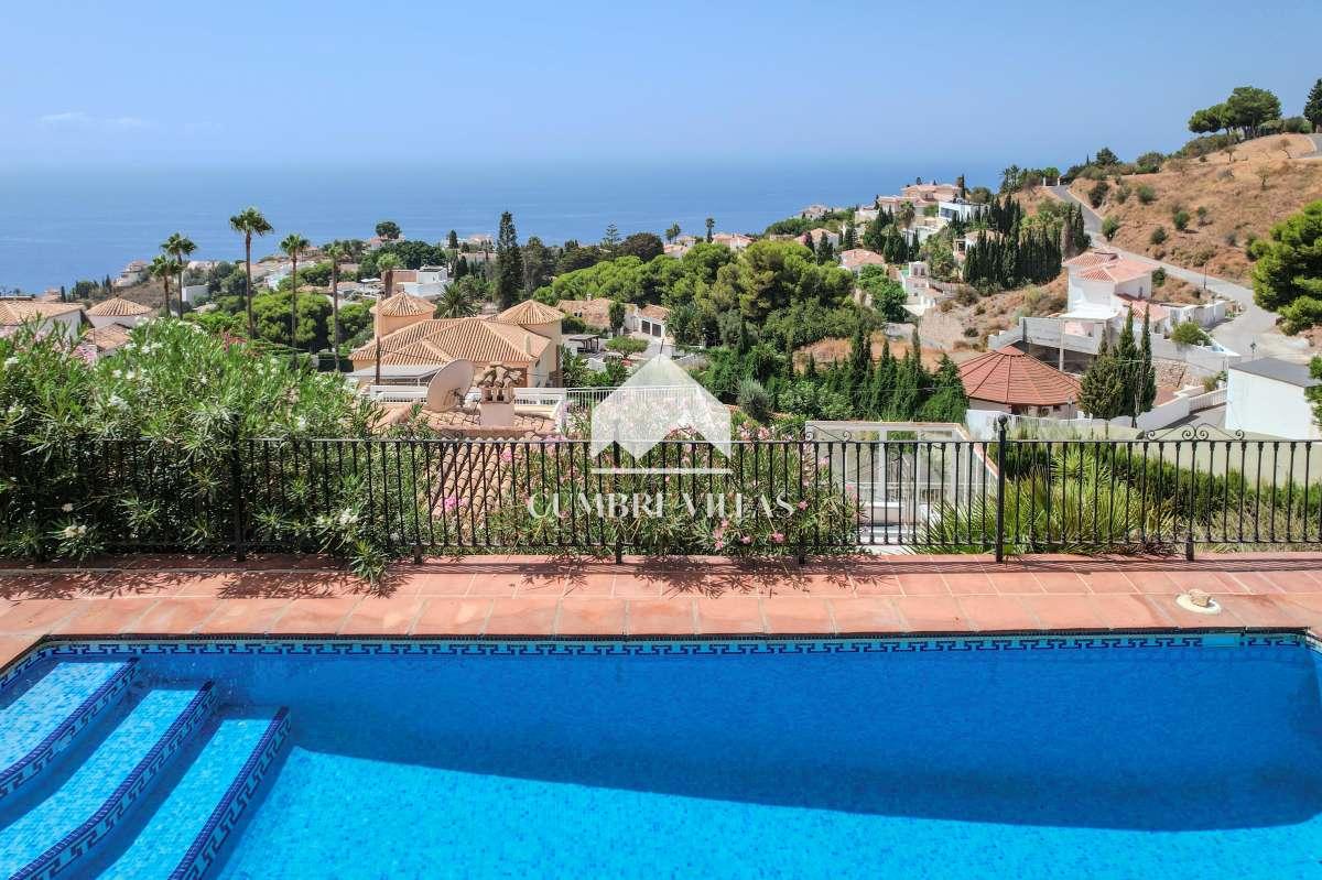 Villa for Sale in Salobreña