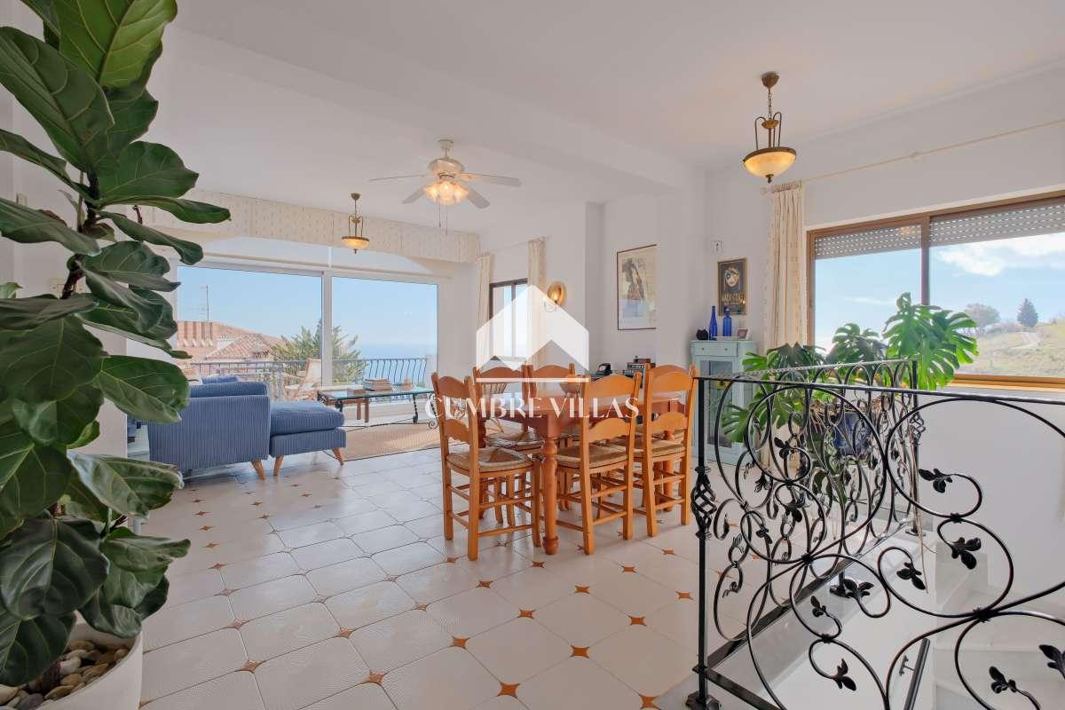 Villa for Sale in Salobreña