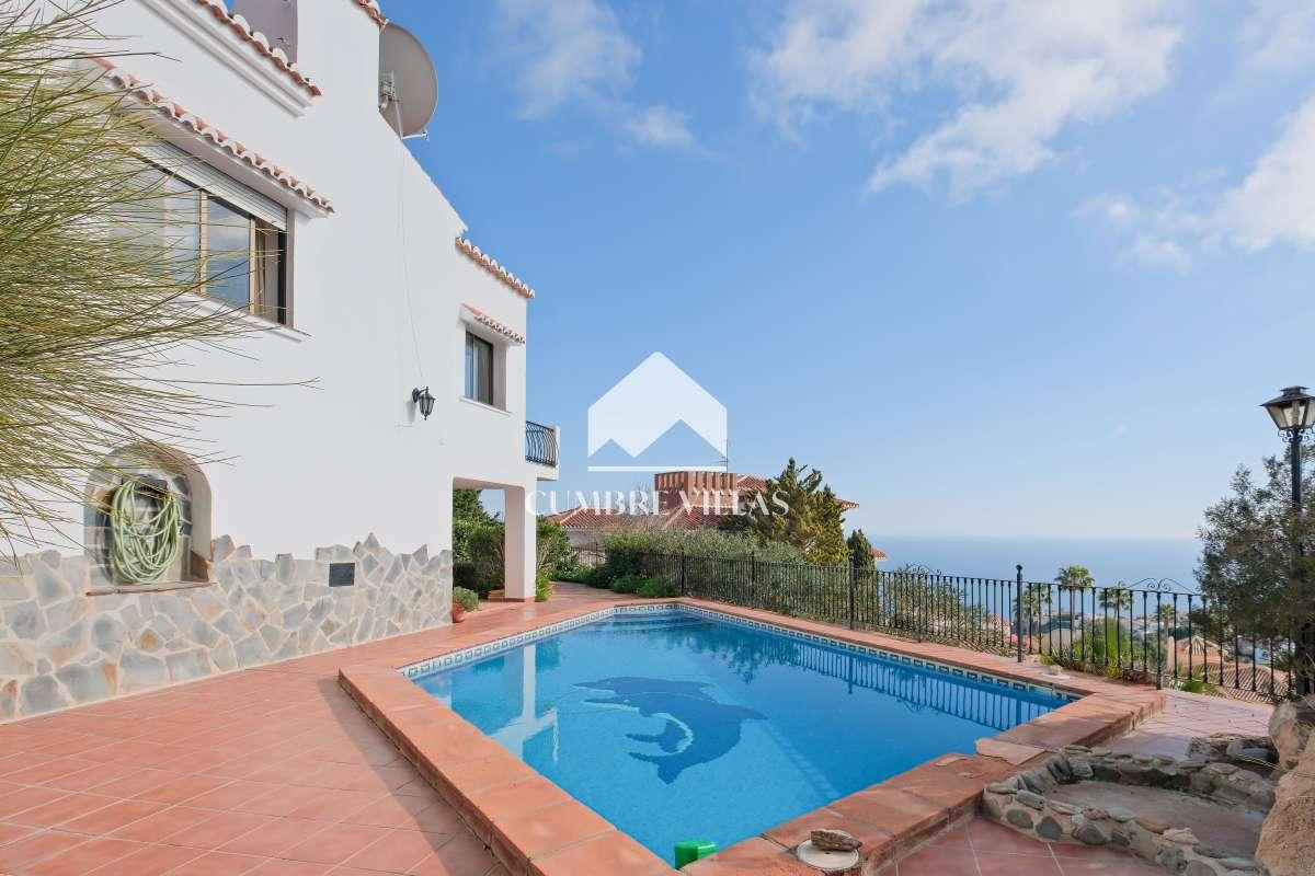 Villa for Sale in Salobreña