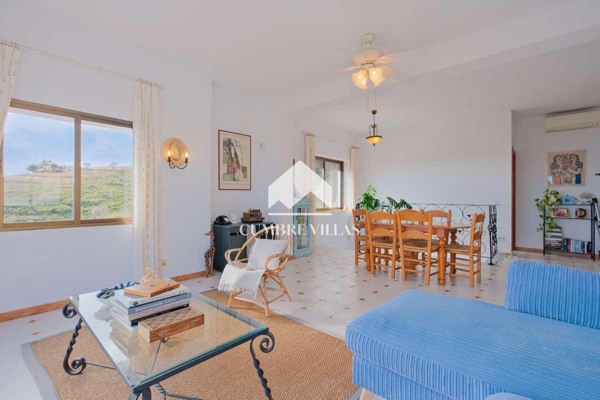 Villa for Sale in Salobreña