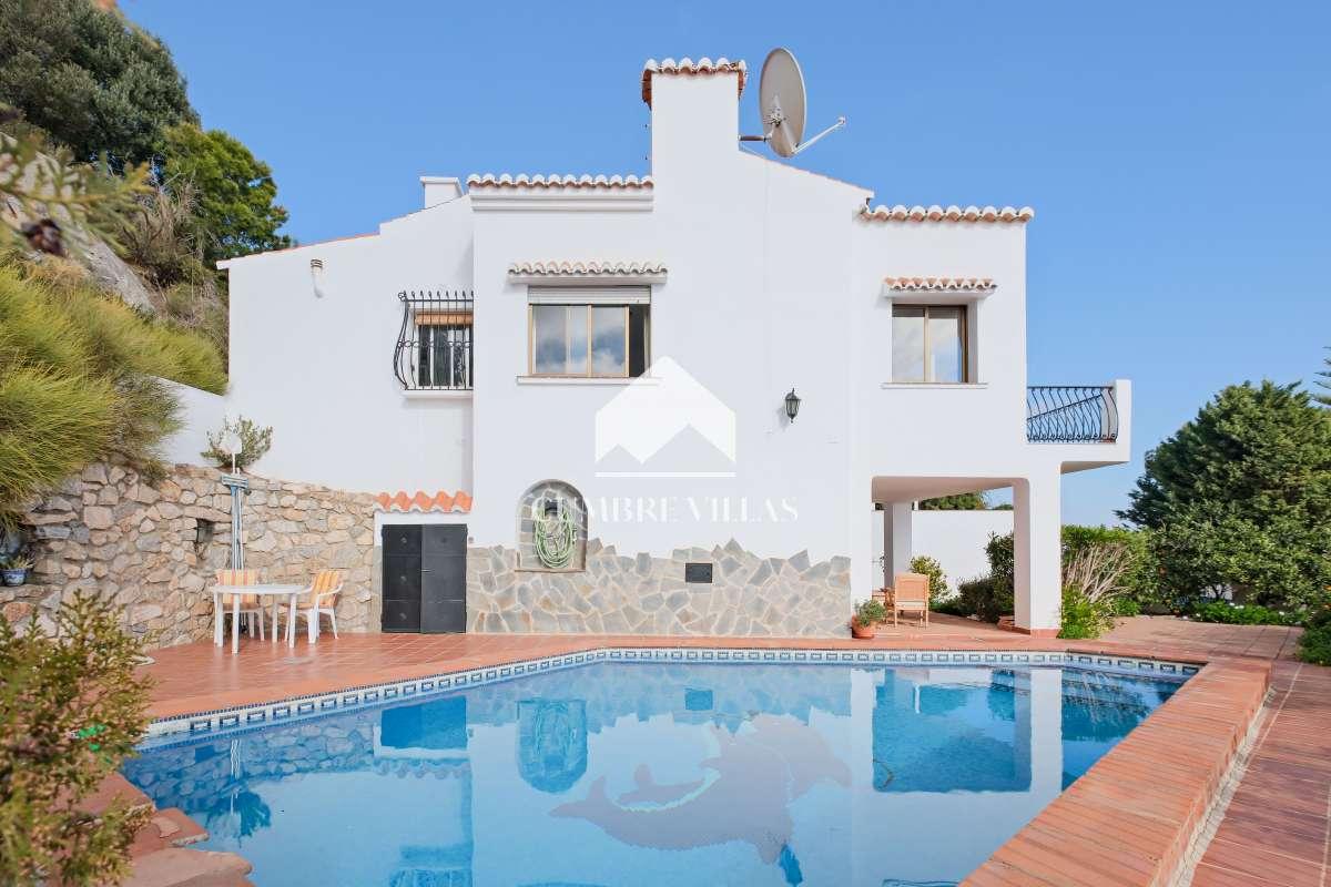 Villa for Sale in Salobreña