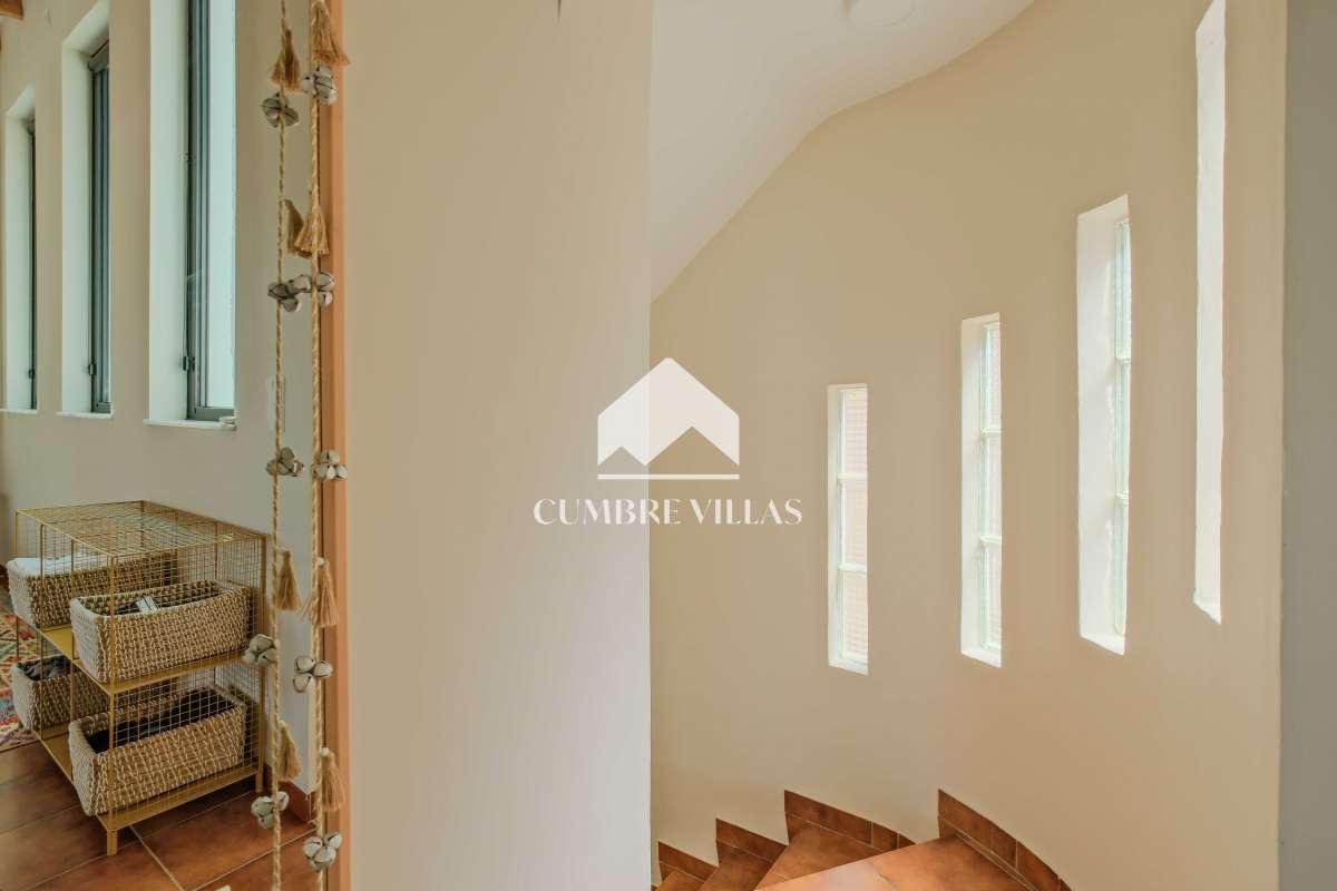 Villa for Sale in Almuñécar