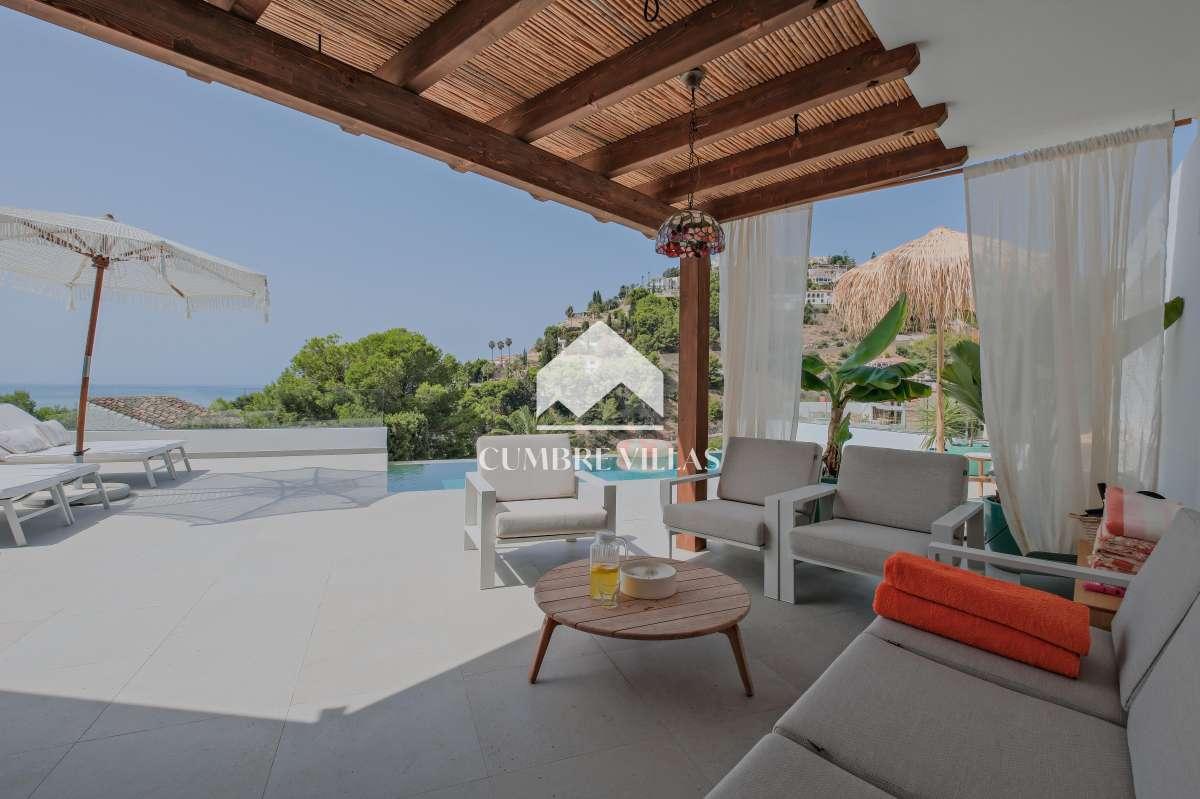 Villa for Sale in Almuñécar