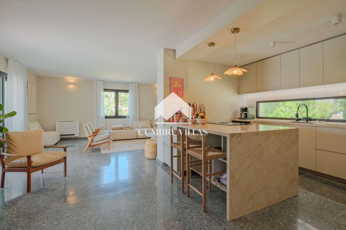Villa for Sale in Almuñécar