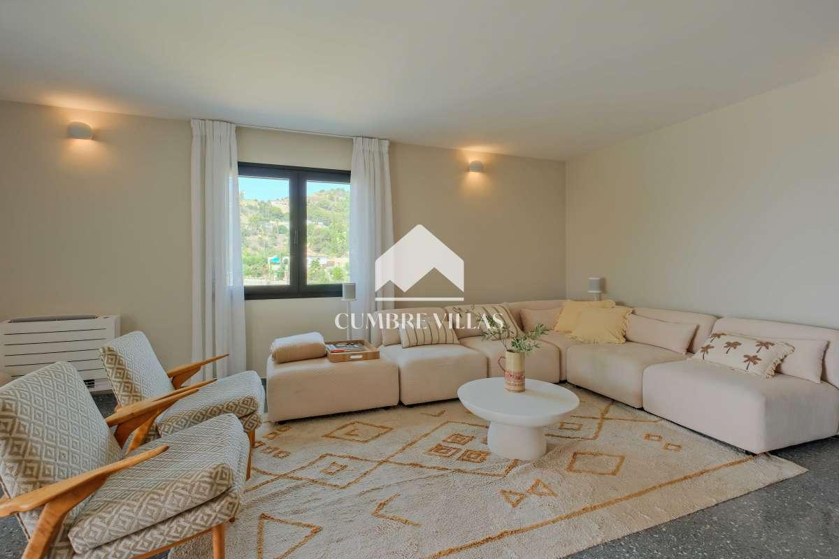 Villa for Sale in Almuñécar
