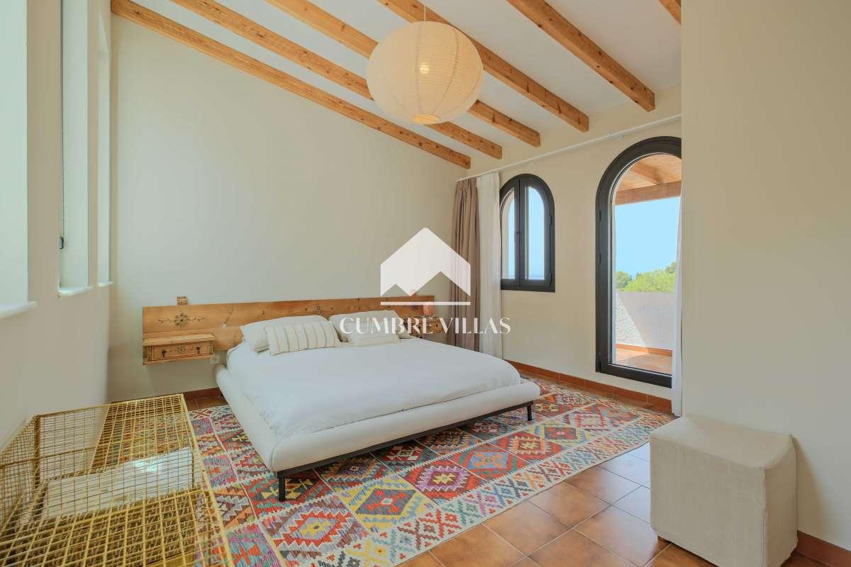 Villa for Sale in Almuñécar