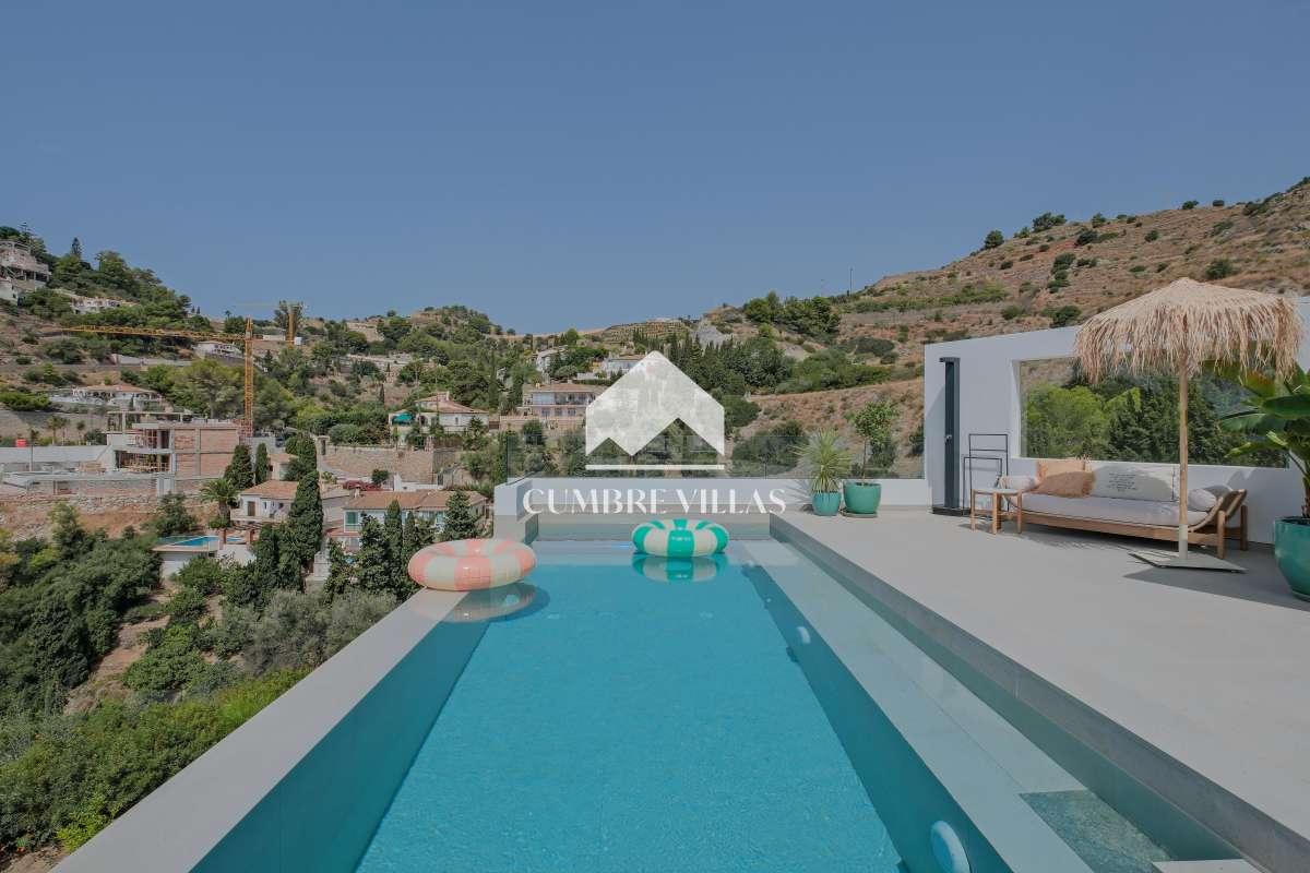 Villa for Sale in Almuñécar