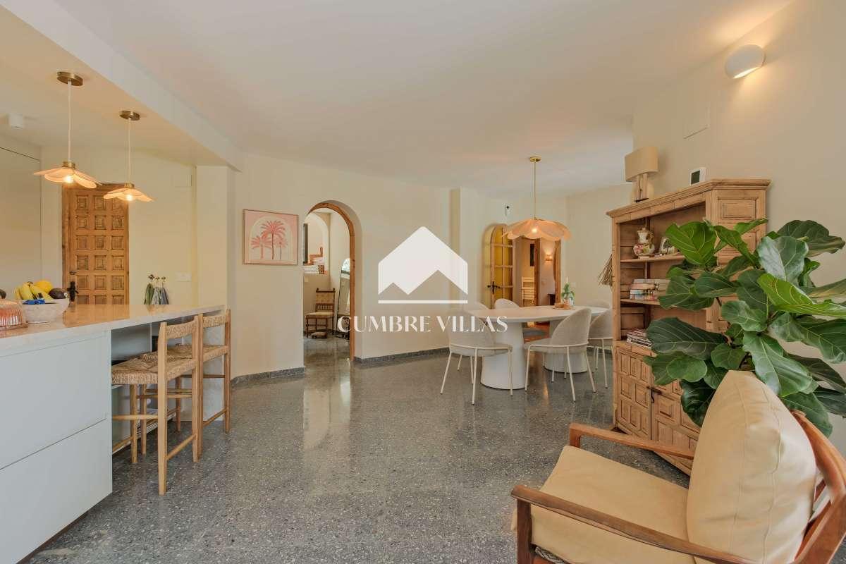 Villa for Sale in Almuñécar