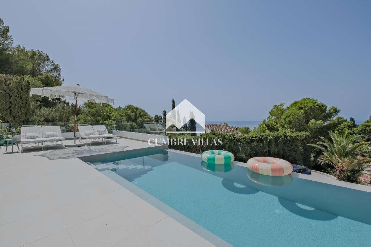 Villa for Sale in Almuñécar