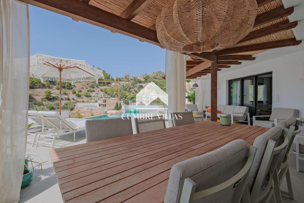 Villa for Sale in Almuñécar