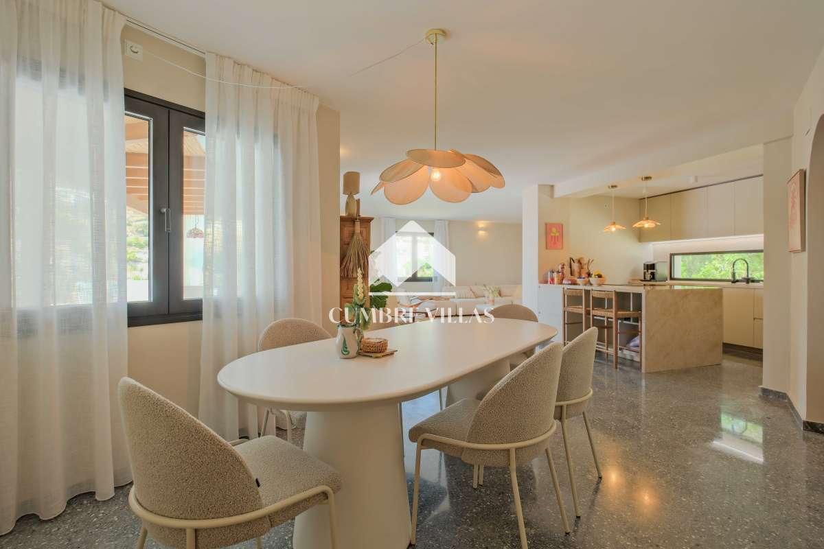 Villa for Sale in Almuñécar