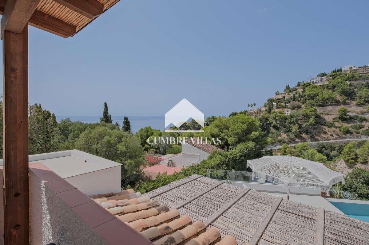 Villa for Sale in Almuñécar