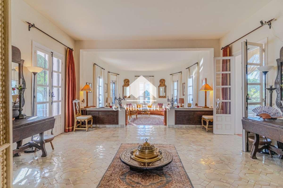 Villa for Sale in Salobreña