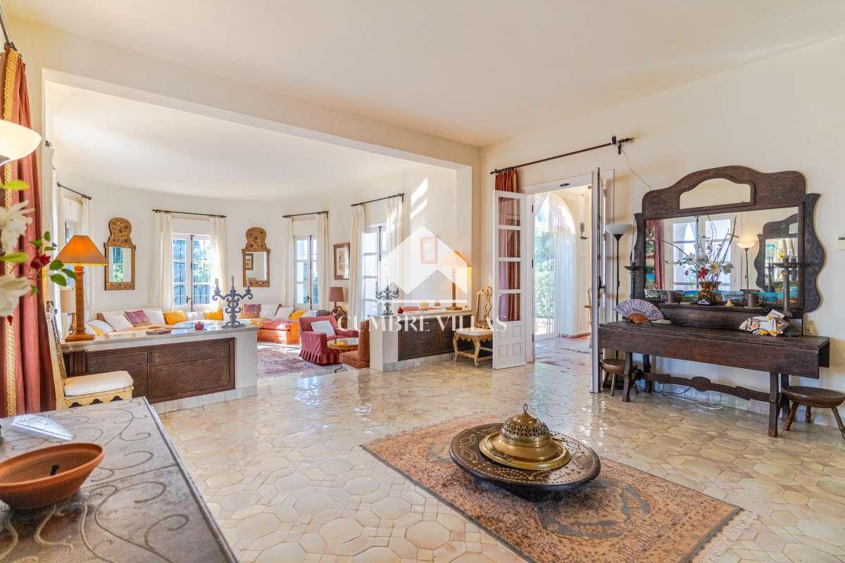 Villa for Sale in Salobreña