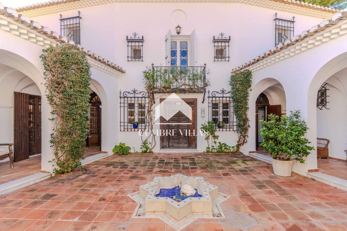 Villa for Sale in Salobreña