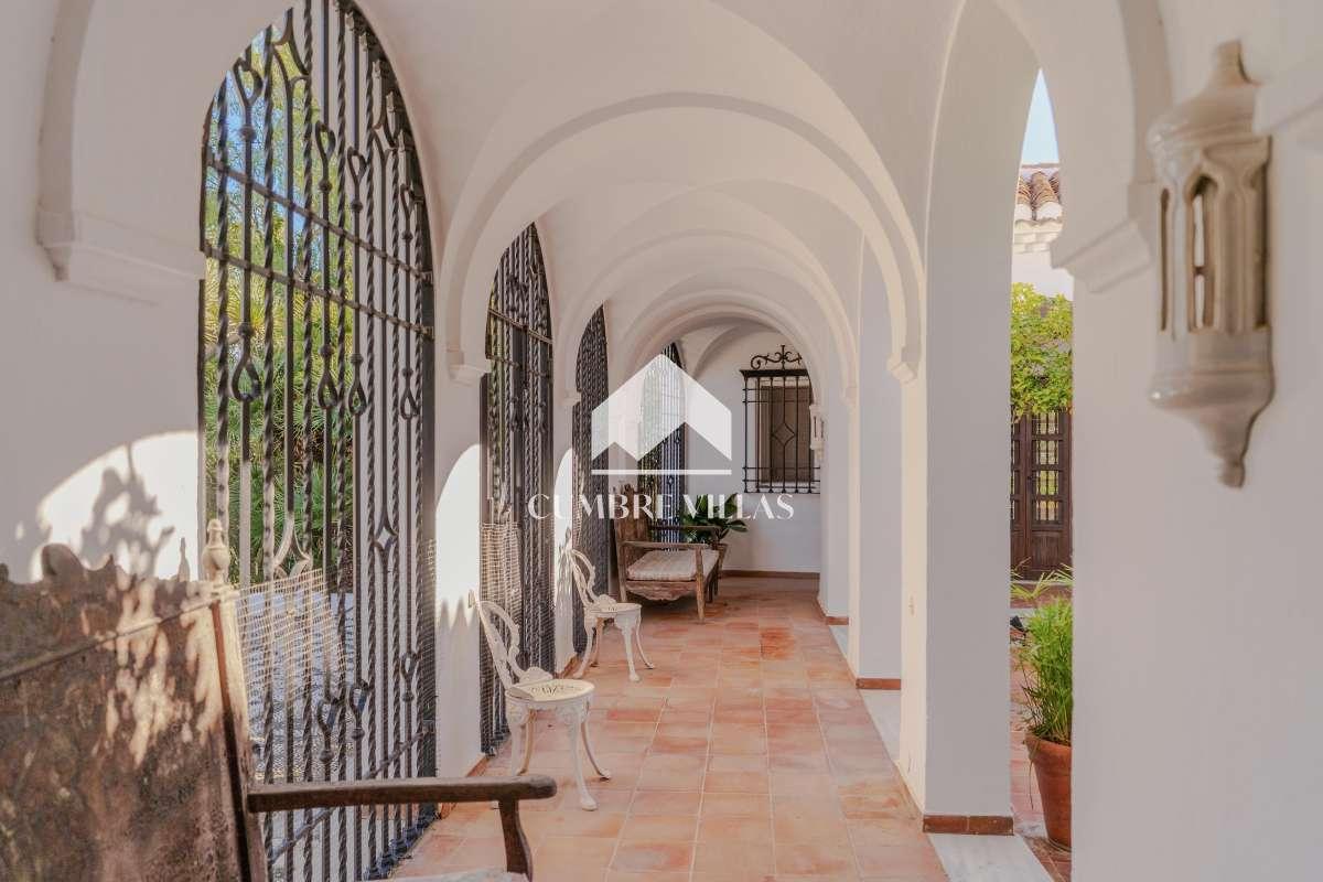 Villa for Sale in Salobreña