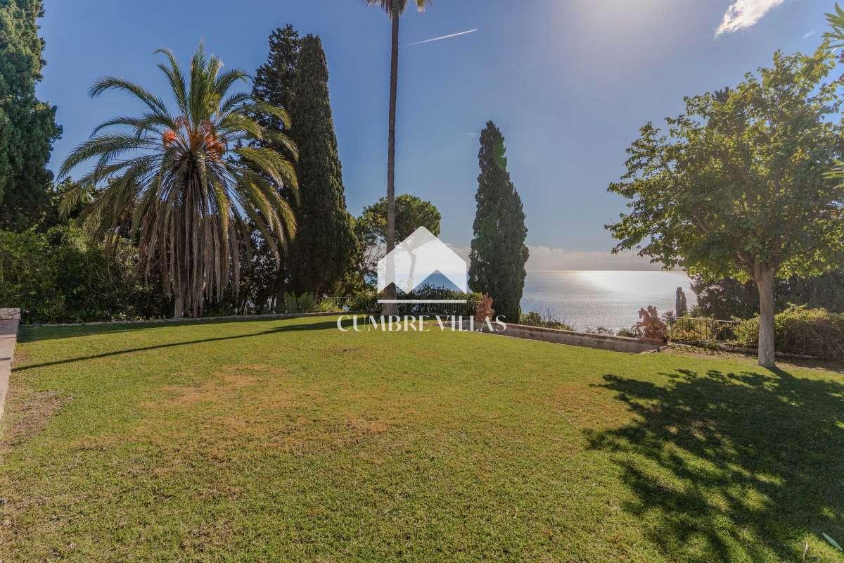 Villa for Sale in Salobreña