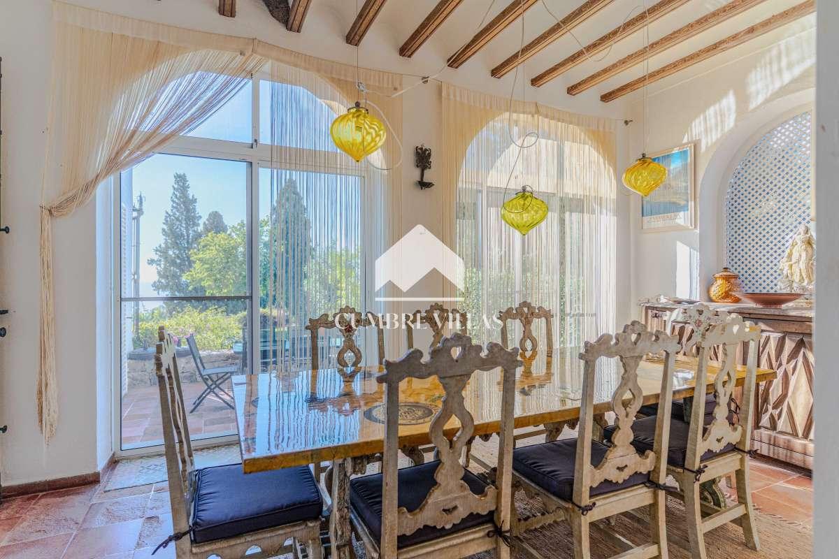 Villa for Sale in Salobreña