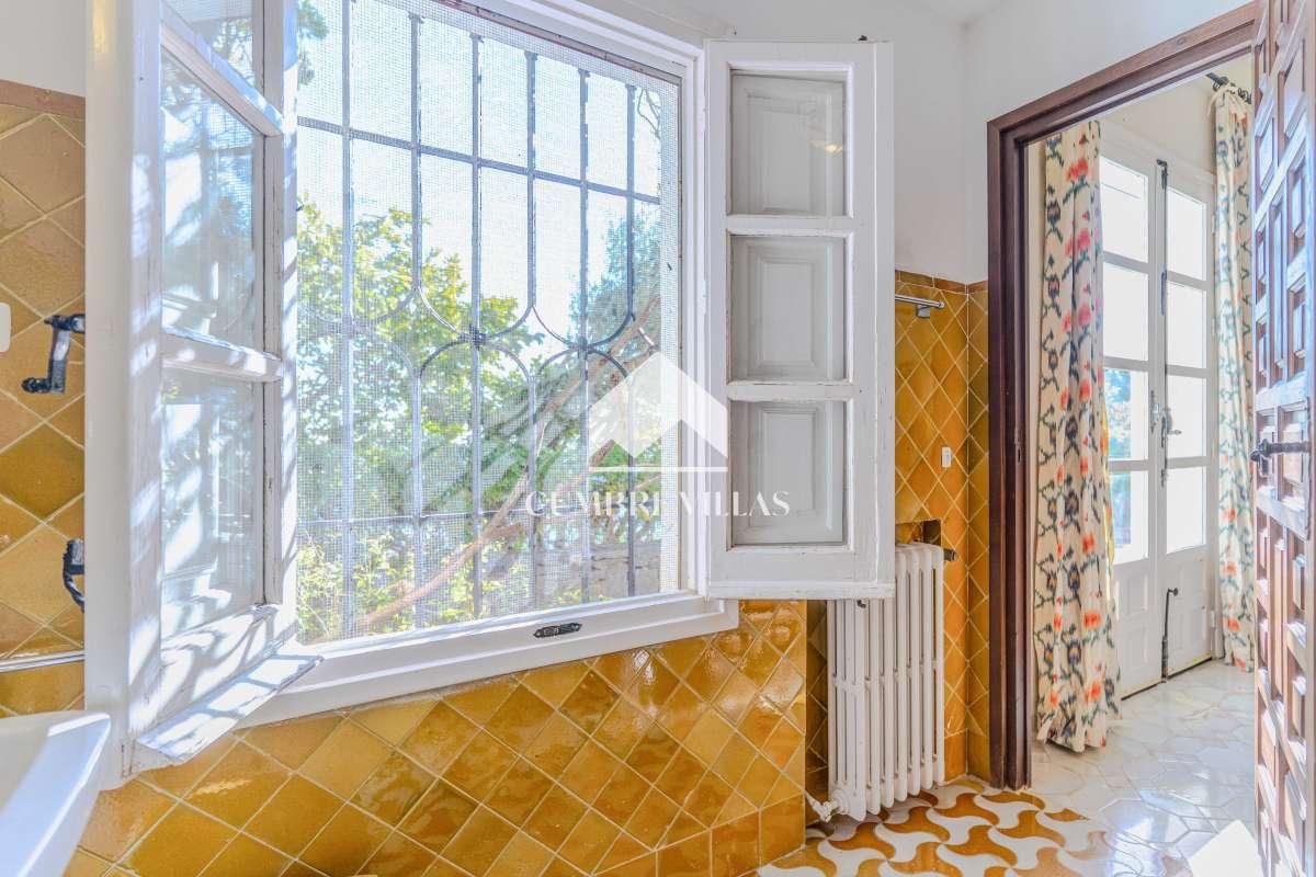 Villa for Sale in Salobreña