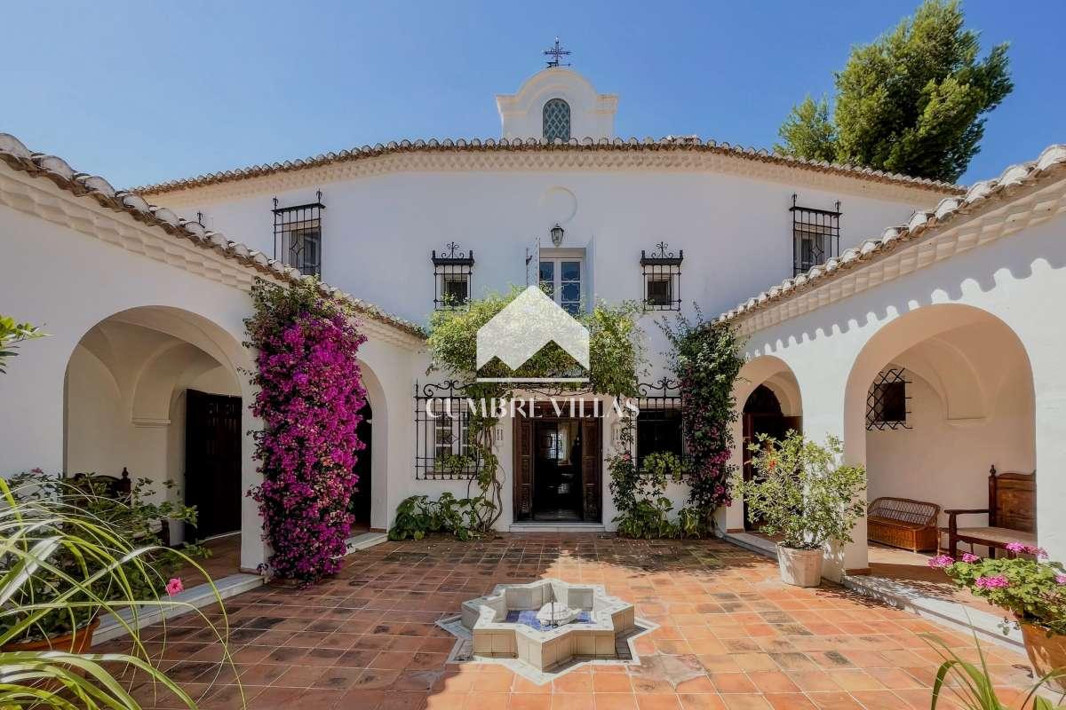 Villa for Sale in Salobreña