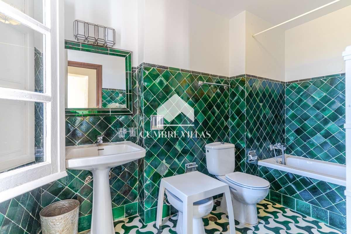 Villa for Sale in Salobreña