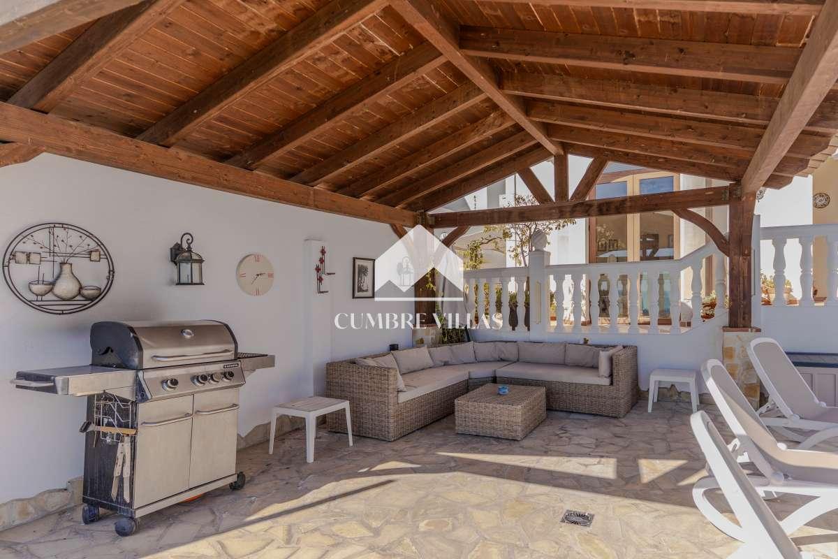 Villa for Sale in Salobreña