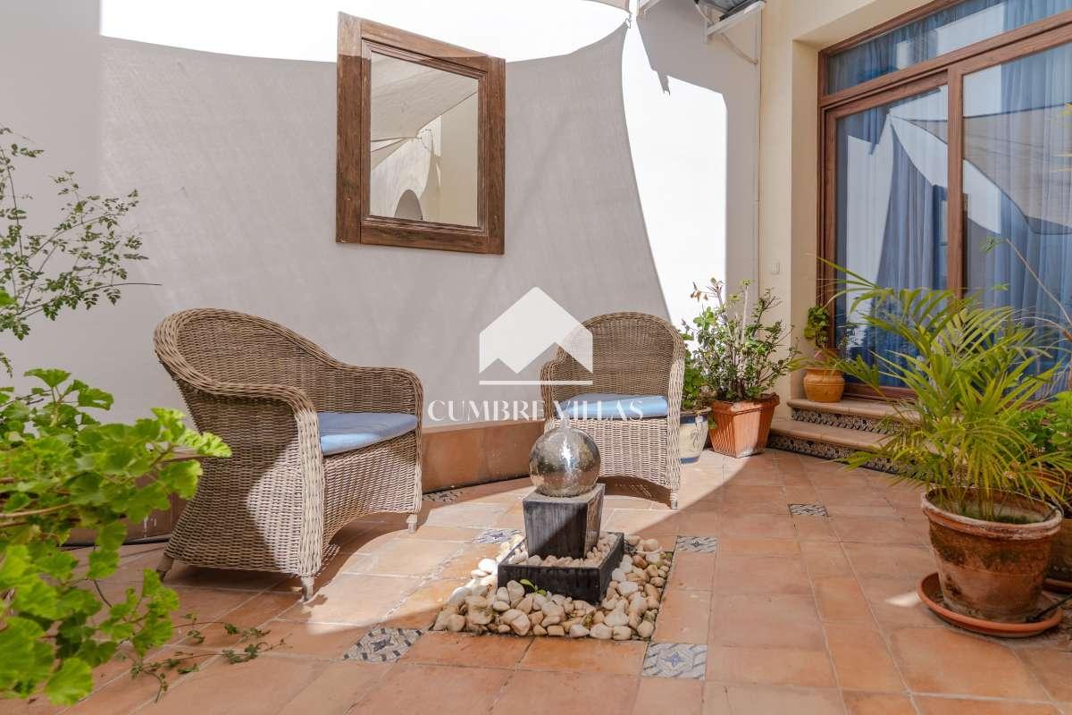 Villa for Sale in Salobreña
