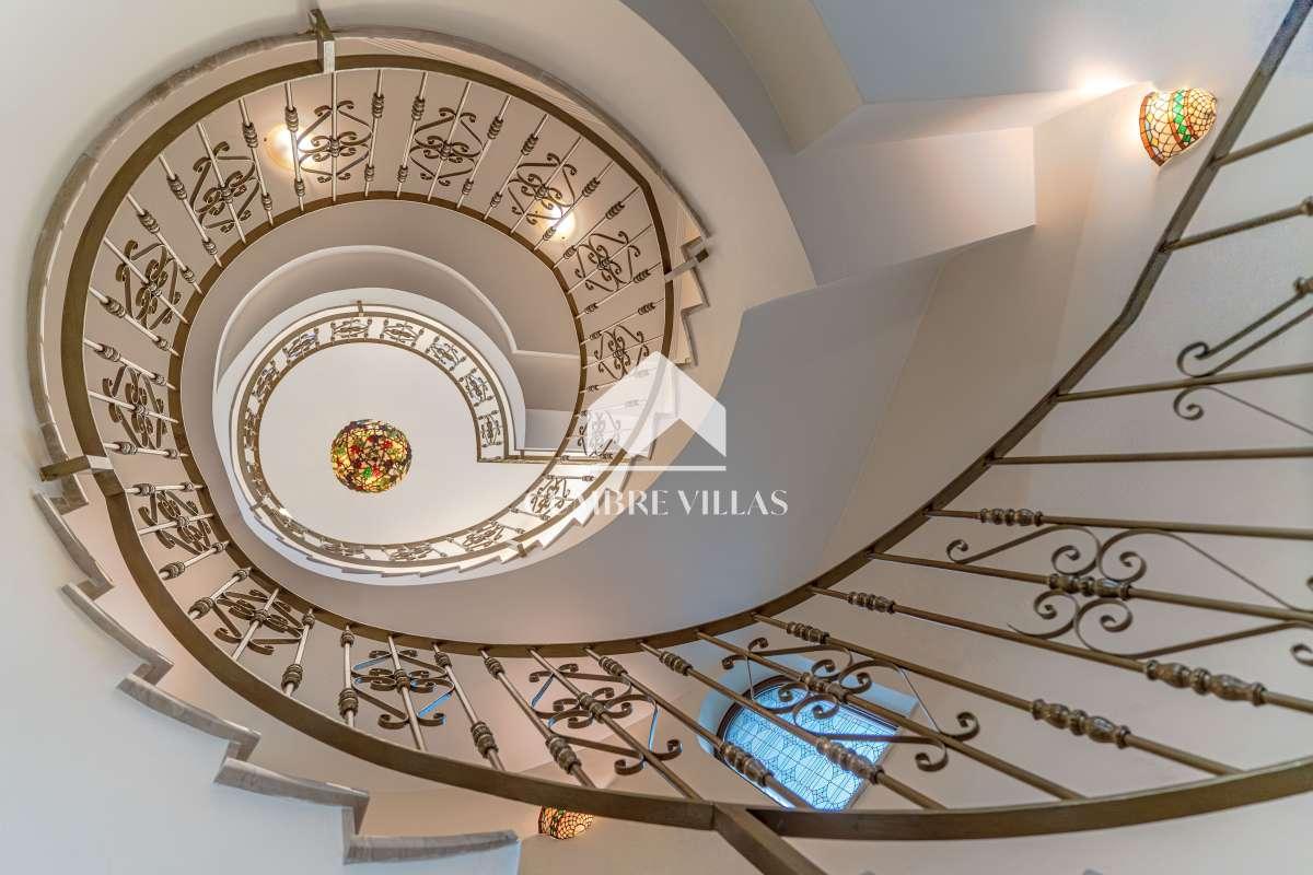 Villa for Sale in Salobreña