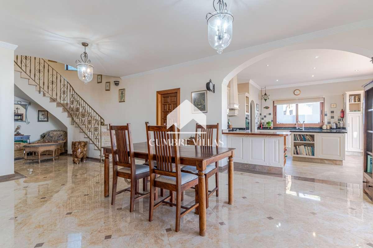 Villa for Sale in Salobreña